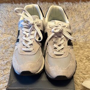 New Balance 574 Light Gray Athletic Shoes